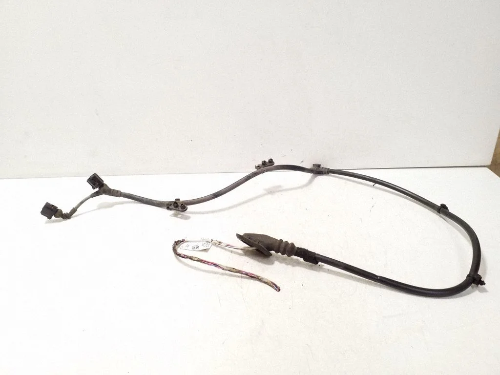 Rear ABS sensor wiring 3Q0927902A