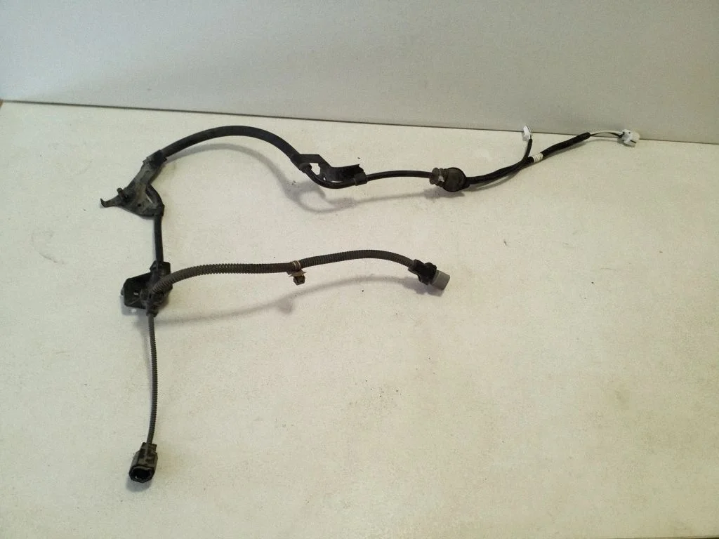Rear ABS sensor wiring 890C002040B