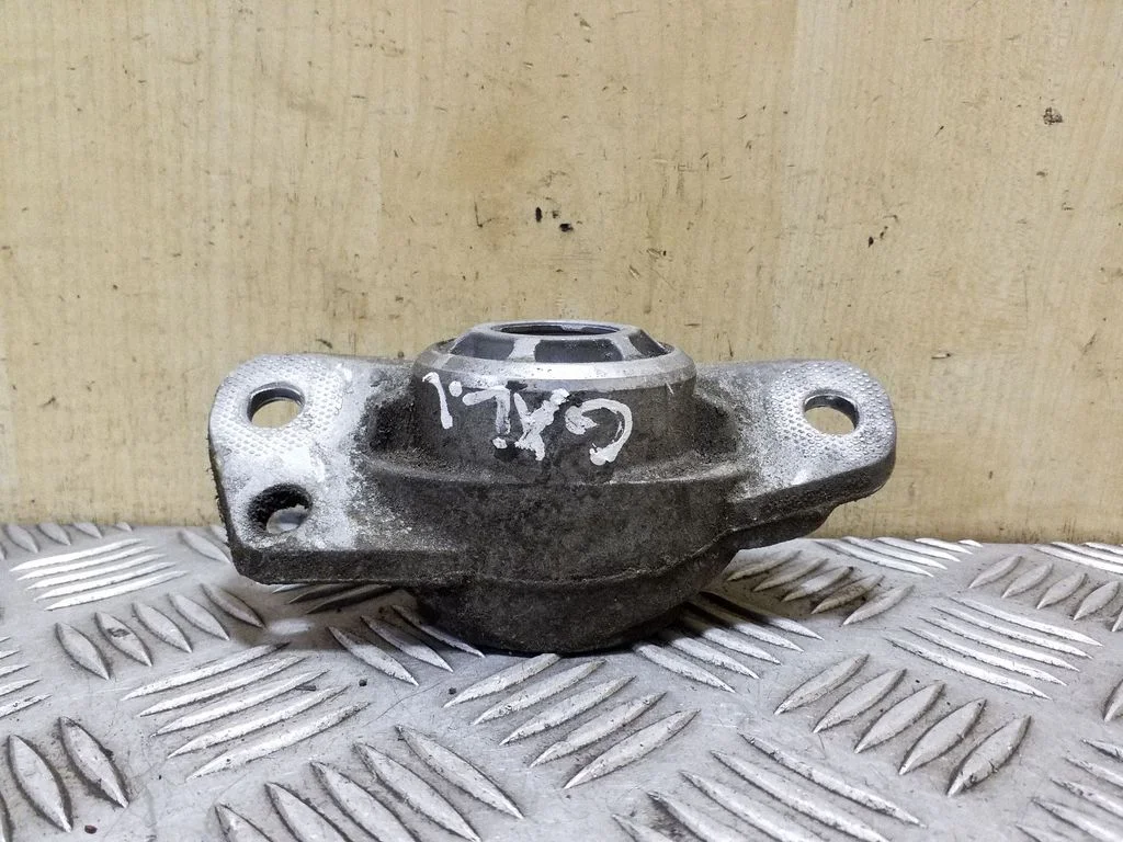 Amortisaatori kinnitusklamber 1K0513353G