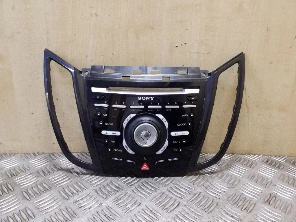 Multimeedia juhtplokk CV4T18K811SA