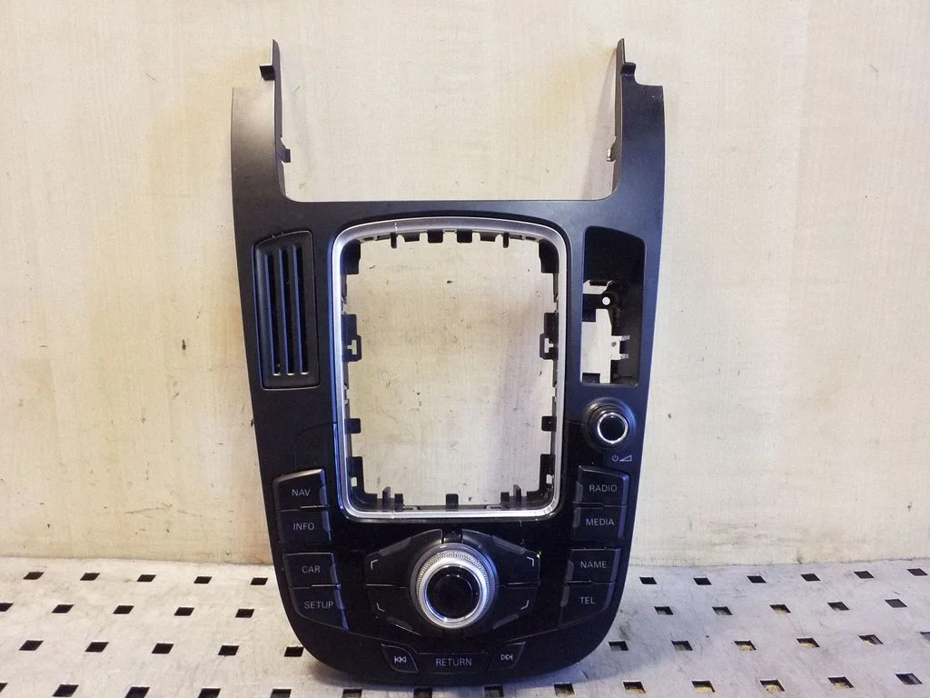 Head unit multimedia control 8T0919609F