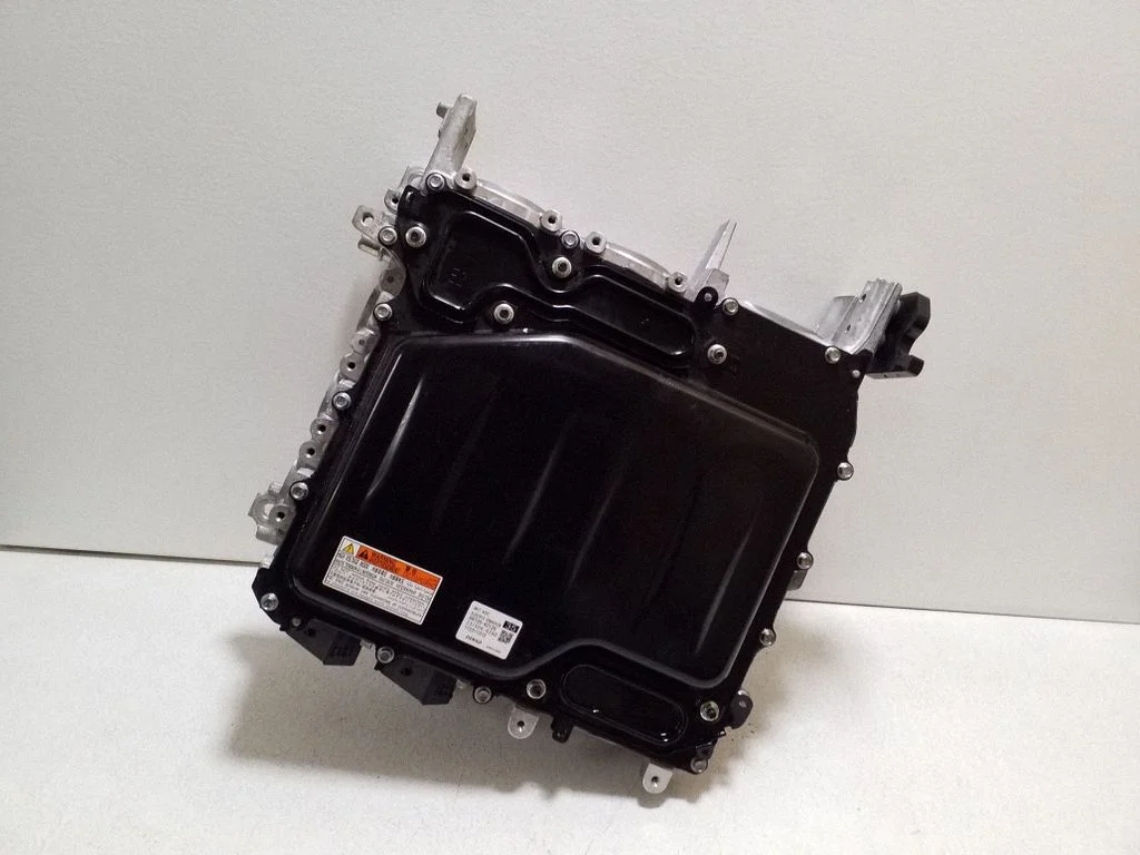 Inverter (pingemuundur) – Toyota bZ4X (2022-)