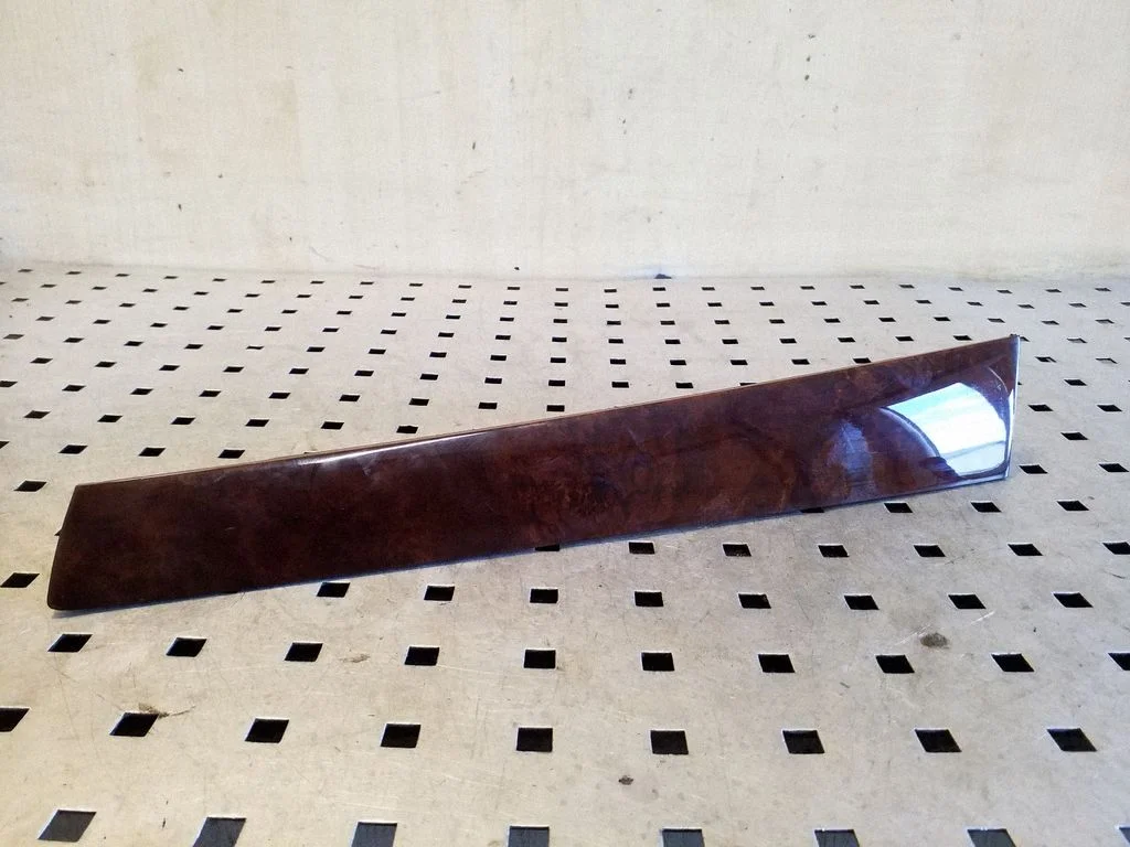 Aizmugurējā apdares josla 4H0867420