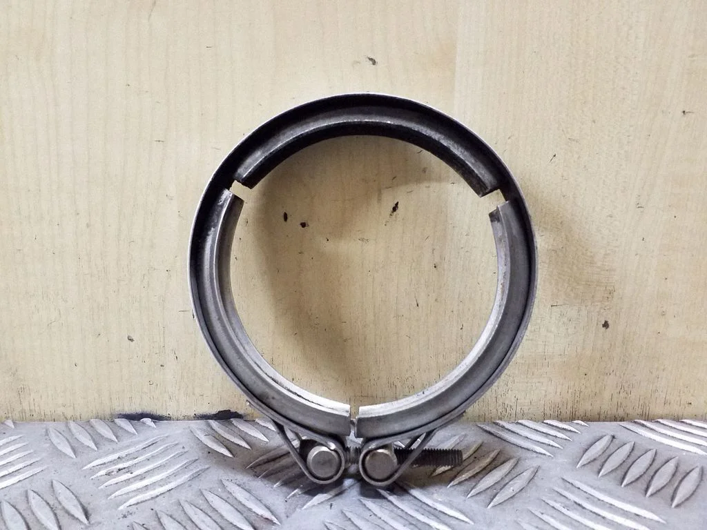 Muffler pipe connector clamp – Volkswagen Passat CC (2008-2016)