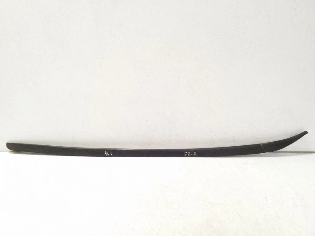 Esiklaasi liist 4F0854328A