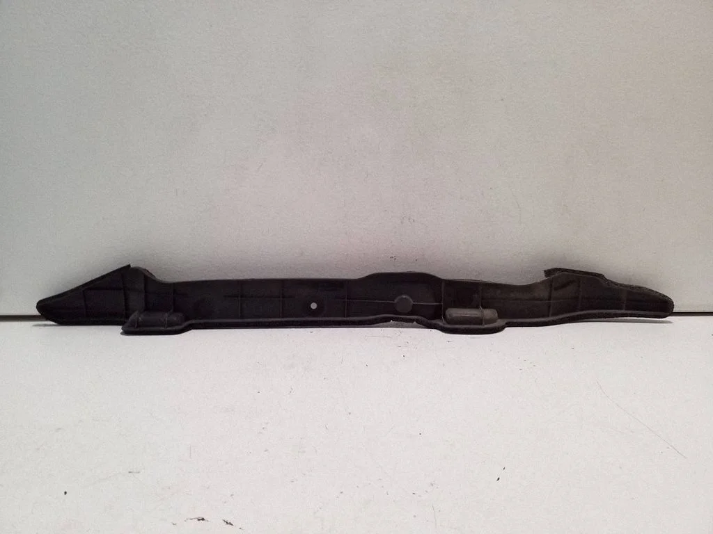 Fender end trim 96839117