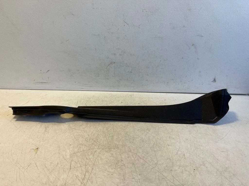 Poritiiva otsaliist – BMW i4 (2021-)