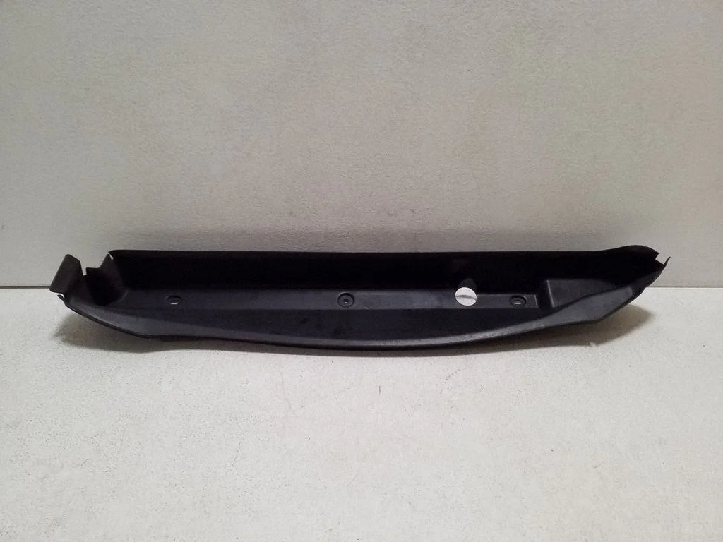 Fender end trim A2188890225