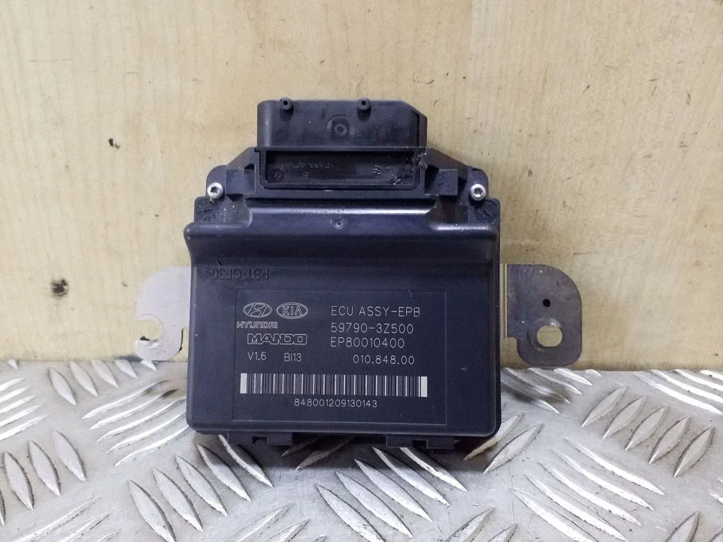 Hand brake control module – Hyundai i40 (2011-)