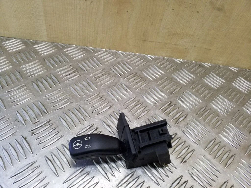 Vairo padėties reguliavimo jungtukas