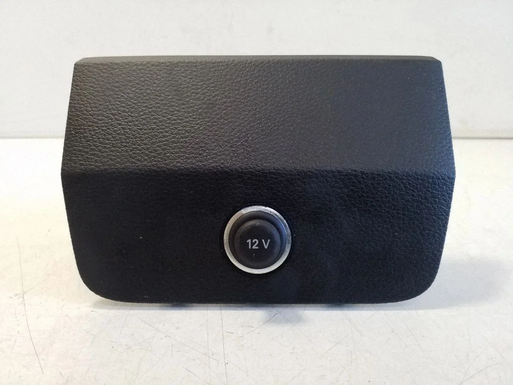 12 V lizdas (gale)