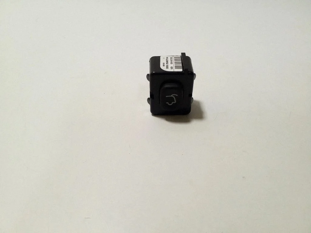 Pakiruumiluugi avamislüliti P04602751AA