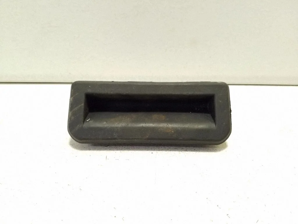 Bagāžnieka vāka atvēršanas slēdzis 6V0827566