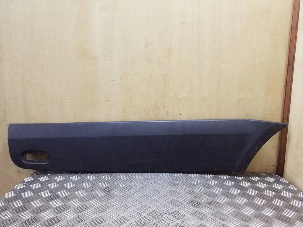 Rear fender molding trim A9066903500