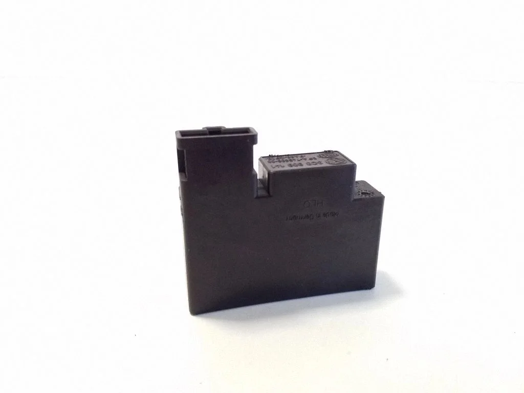 Võtmeta süsteemi KESSY (keyless) juhtplokk/moodul 3C0909141