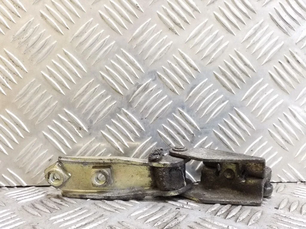 Sliding door middle roller runner 701843336A