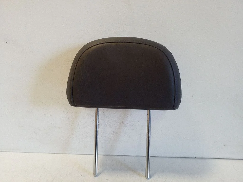 Front seat headrest – Opel Antara (2006-2016)
