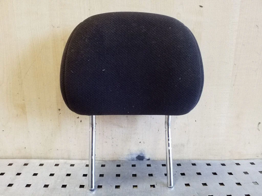 Front seat headrest – Opel Astra G (1998-2009)