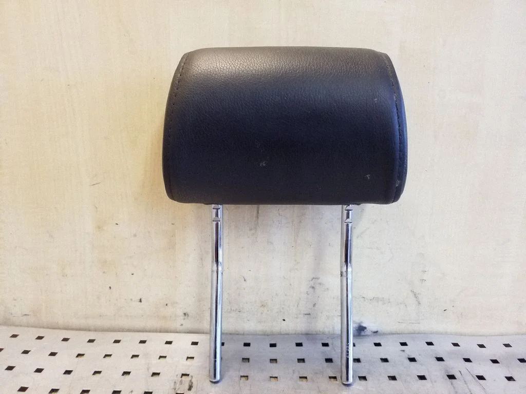Front seat headrest – Audi Q7 4L (2005-2015)