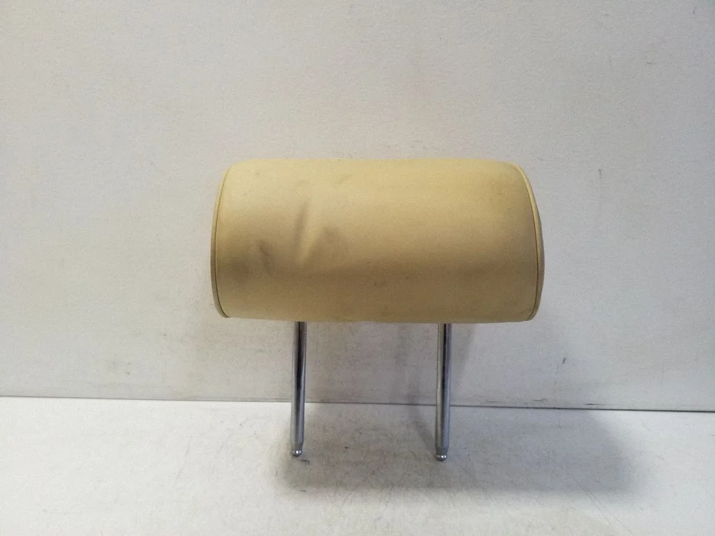 Rear seat headrest – Volkswagen Phaeton (2002-2016)