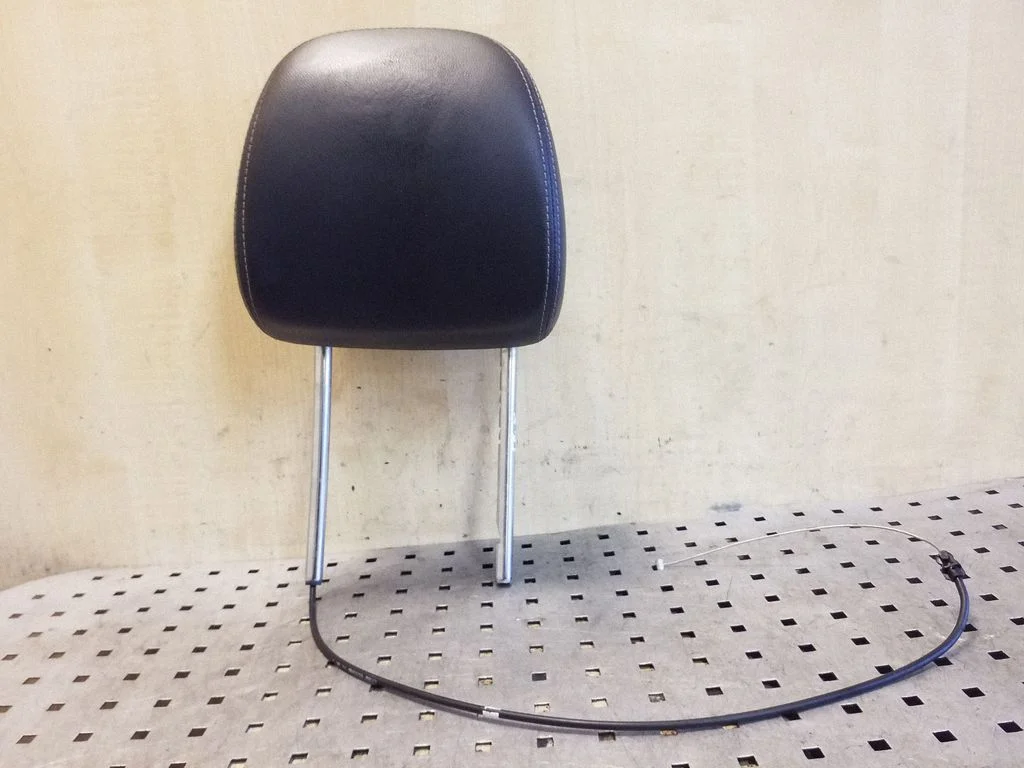 Front seat headrest – KIA Sportage (2011-2016)