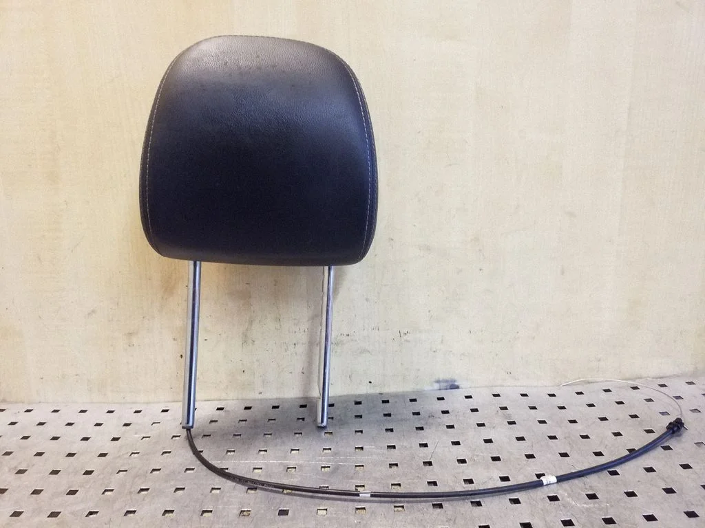Front seat headrest – KIA Sportage (2011-2016)