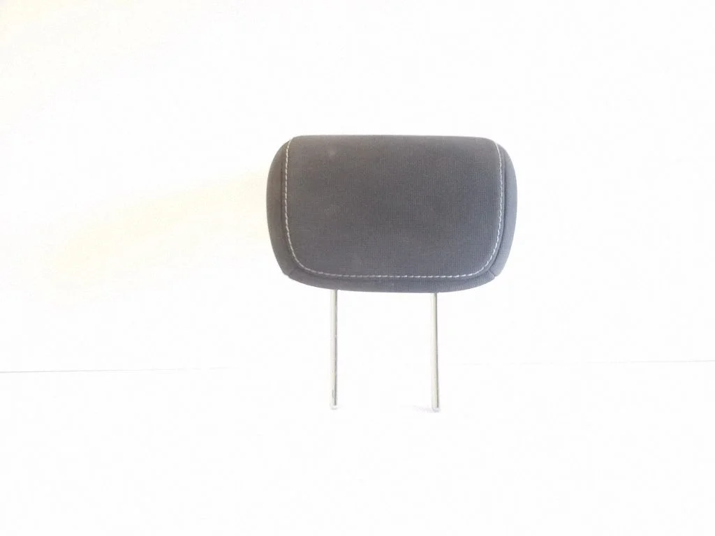 Rear seat headrest – Ford Focus (2010-2017)