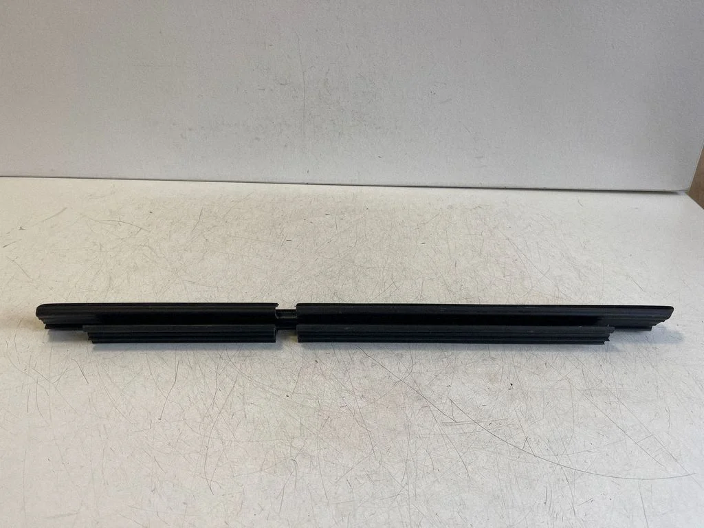 Rear door glass trim molding – right