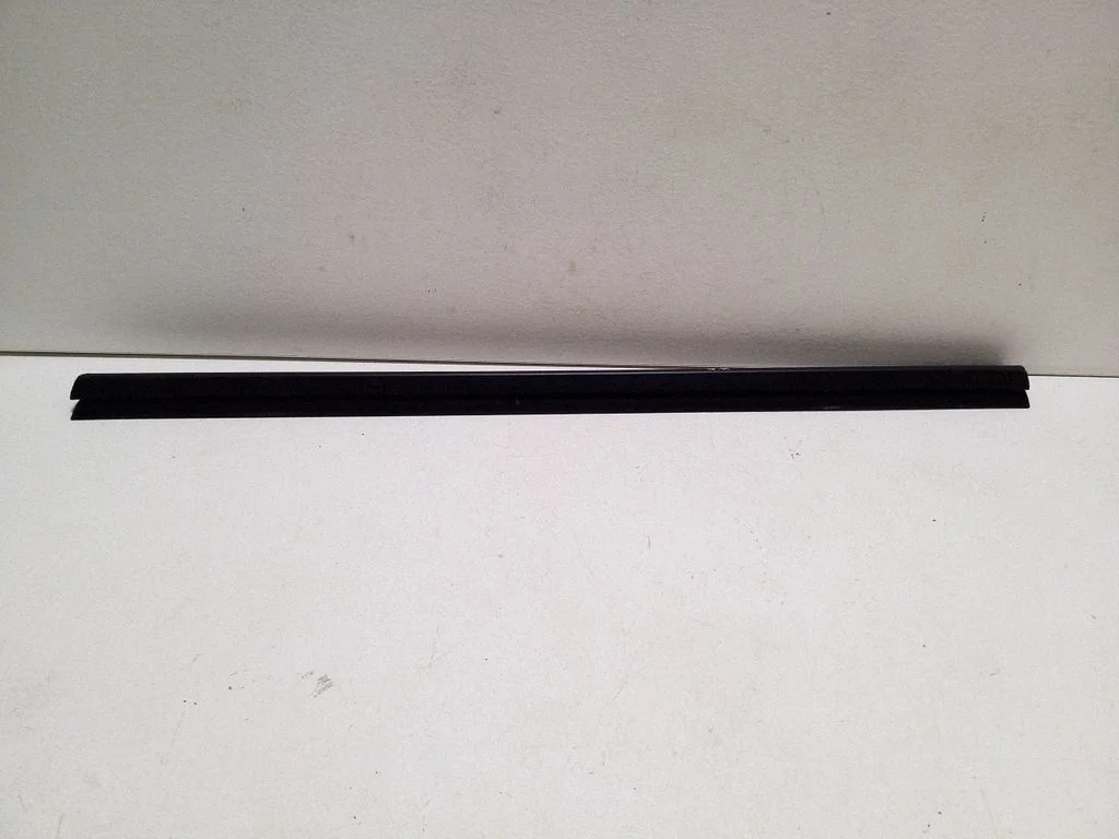 Rear door glass trim molding – Lexus NX (2014-2021)