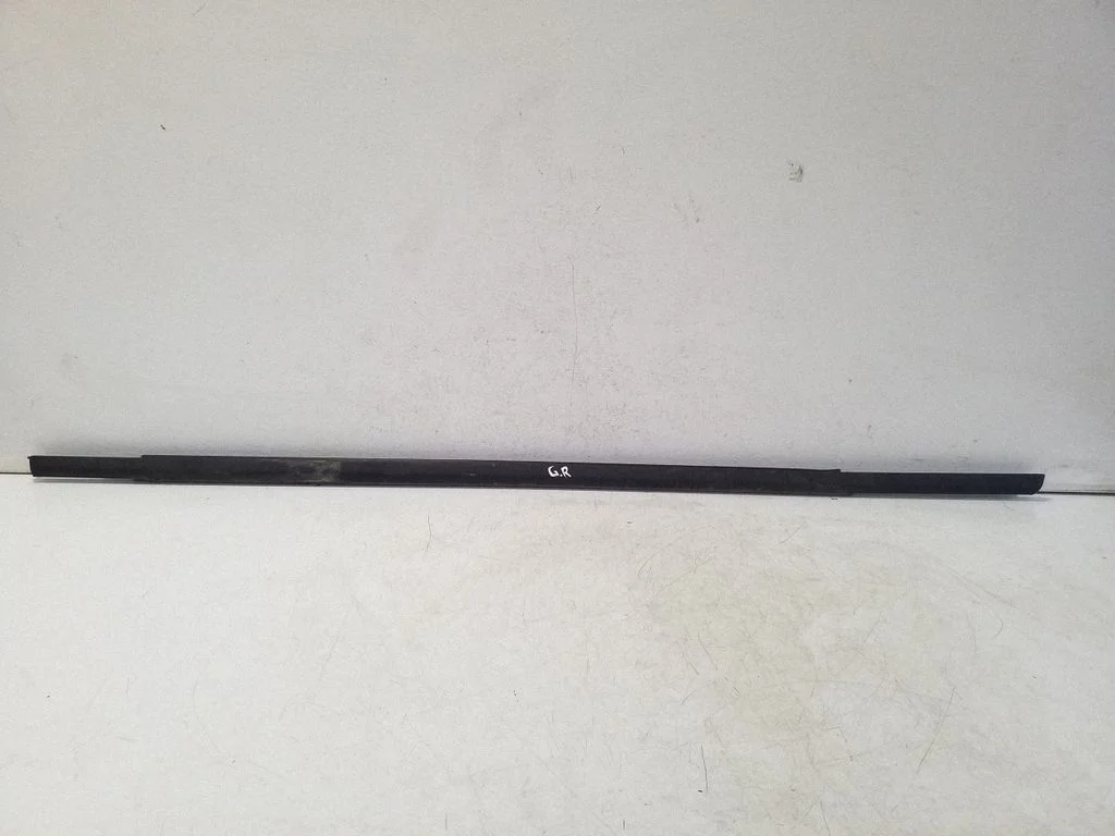 Rear door glass trim molding – Audi A1 (2018-)