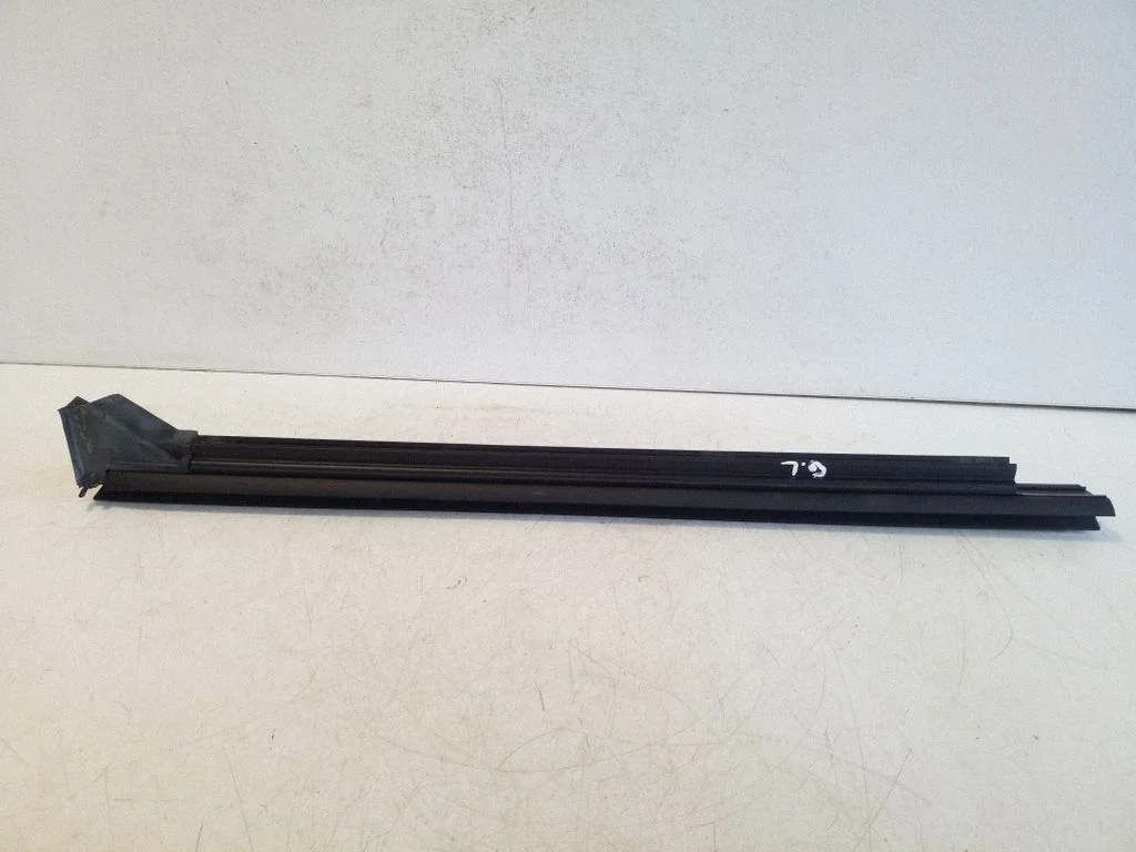 Rear door glass trim molding – Toyota Corolla E210 E21 (2018-)