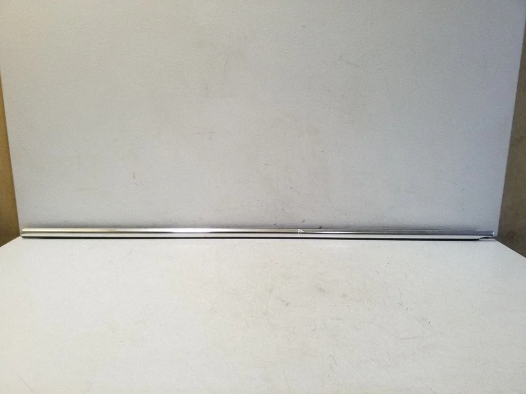 Front door glass trim molding TAB008944P