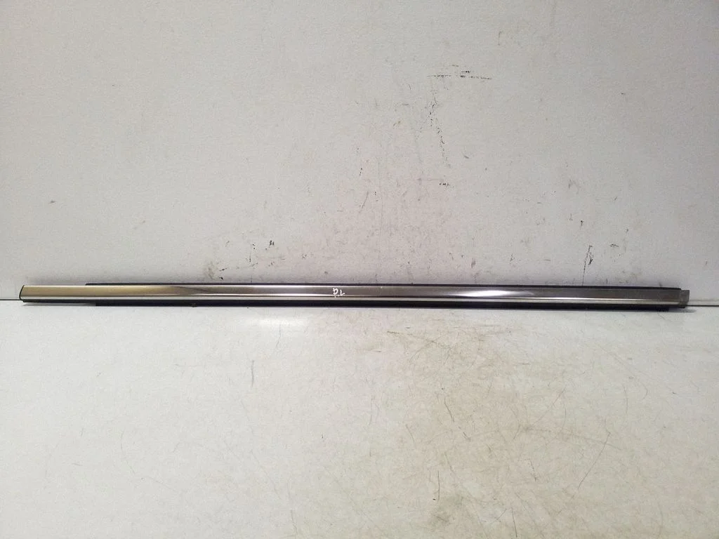 Listwa szyby drzwi przednich CJ54S25604B