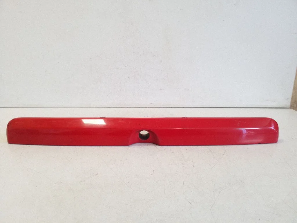 Trunk door license plate light bar 90559239