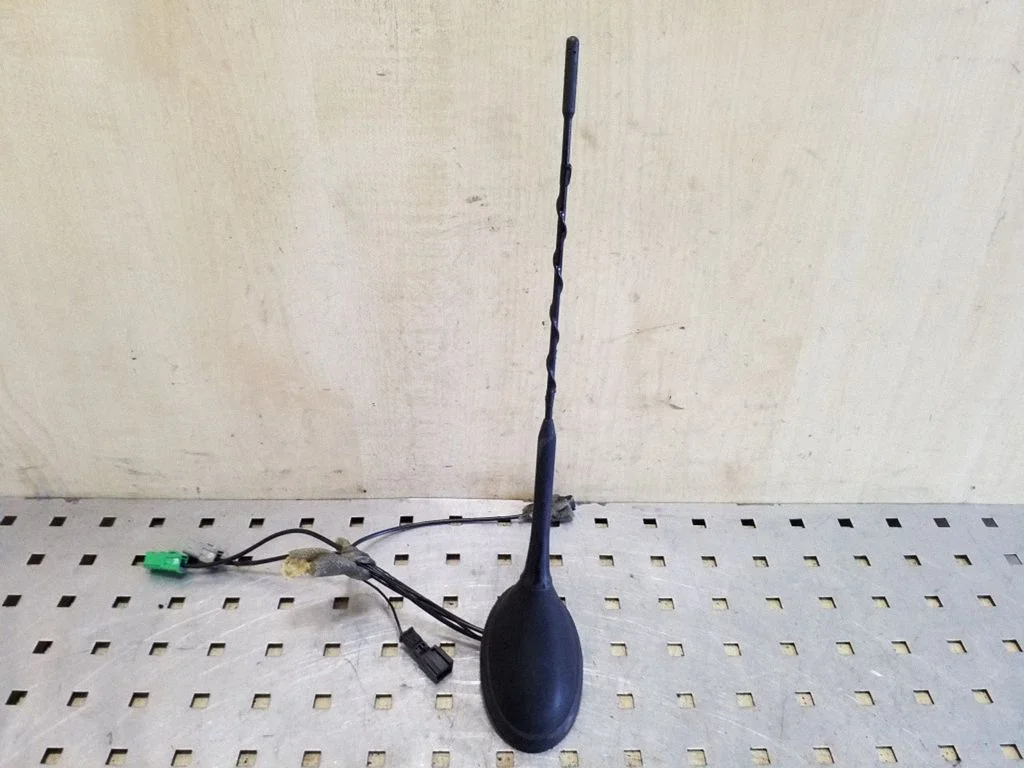 Radio antena