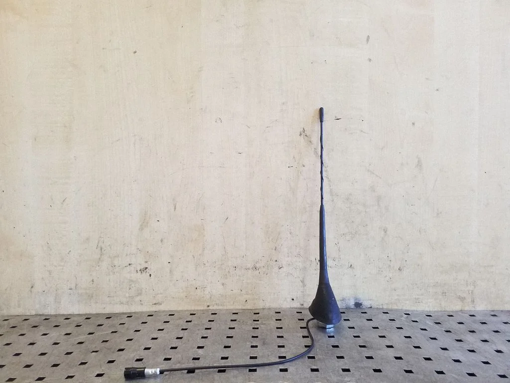 Radio antena