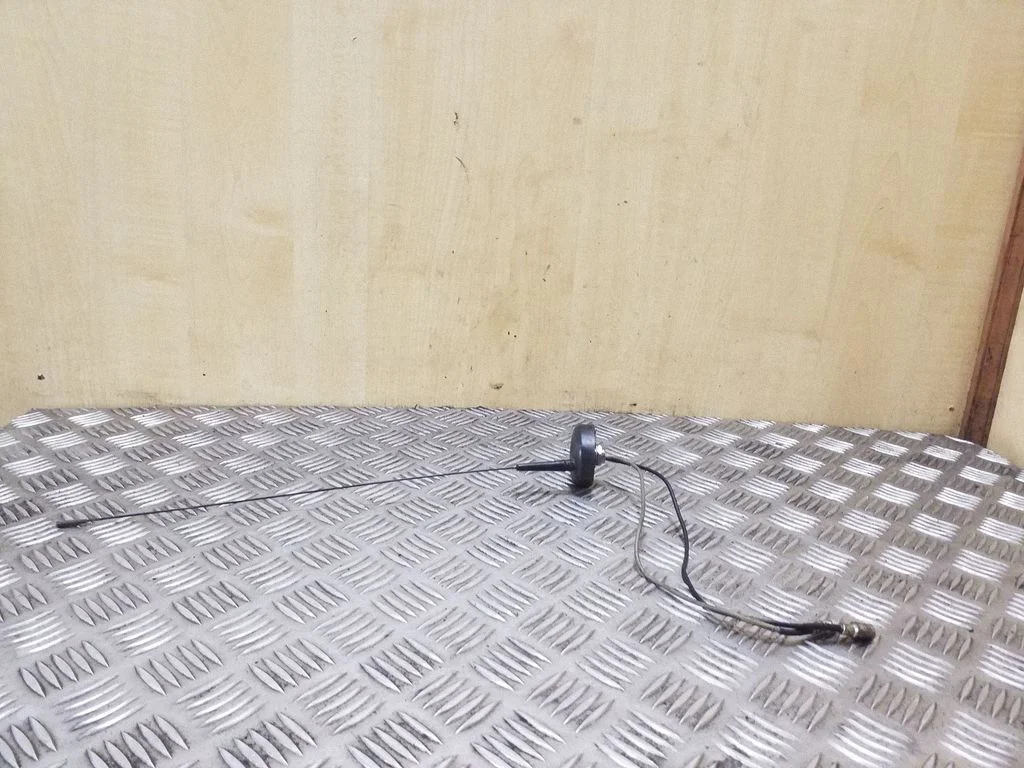 Radio antena
