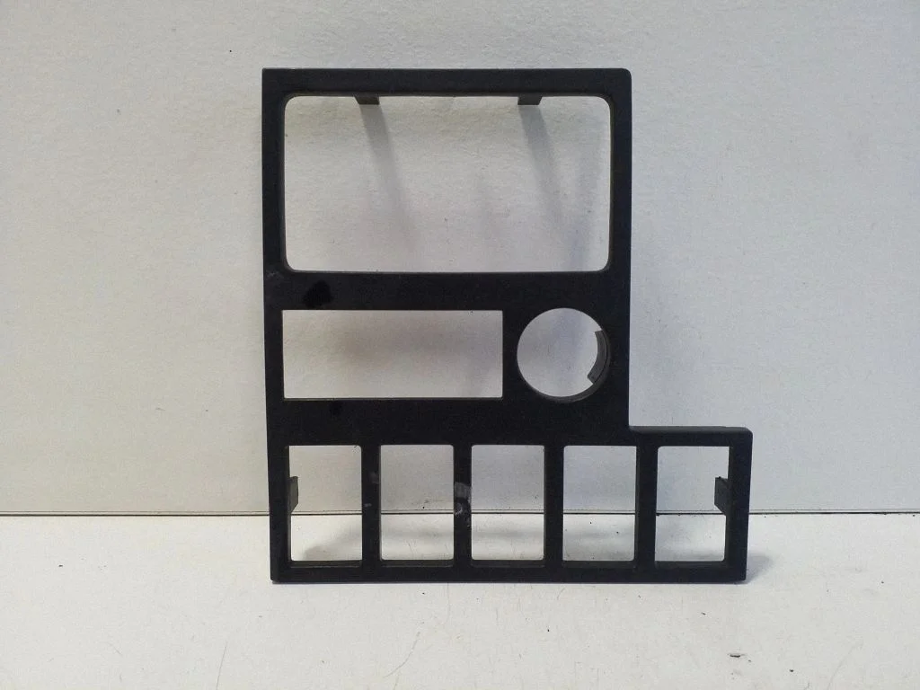 Panel trim 7D1858100