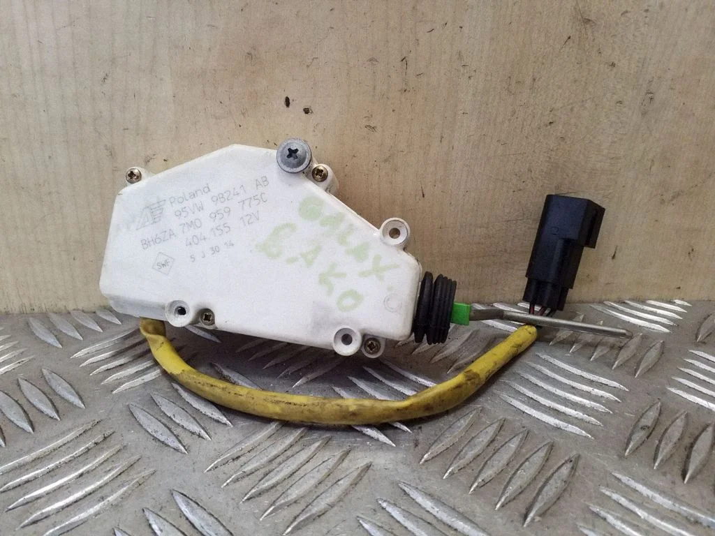 Kütusepaagi korgi luku mootor 95VW9B241AB