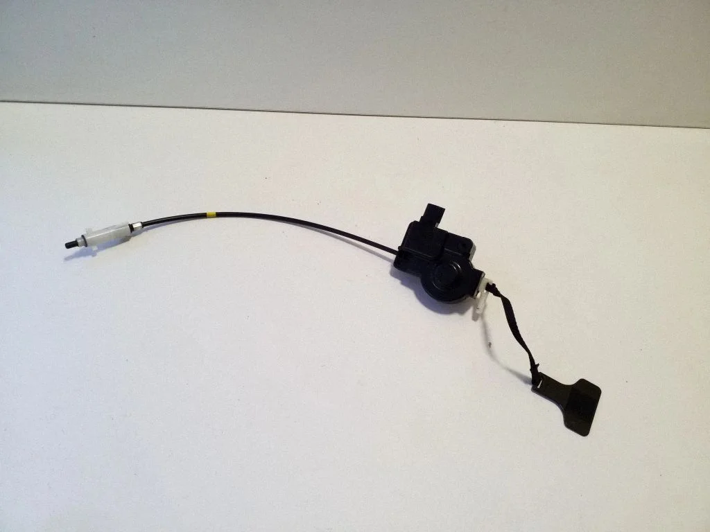 Fuel tank cap lock motor