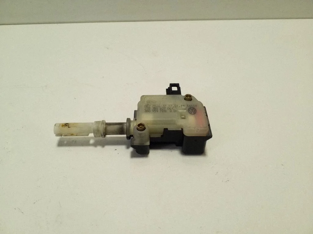 Kütusepaagi korgi luku mootor 3B5827061C