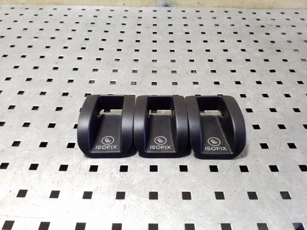ISOFIX dangtelis