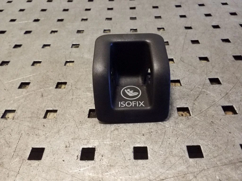 ISOFIX dangtelis