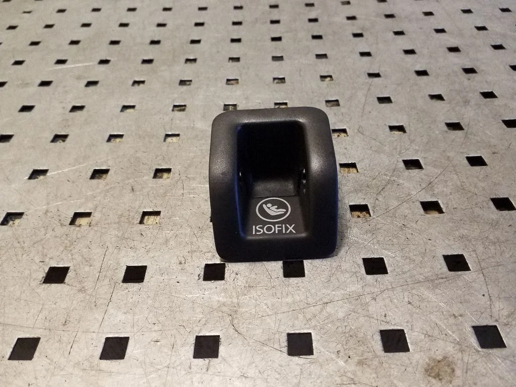 ISOFIX dangtelis