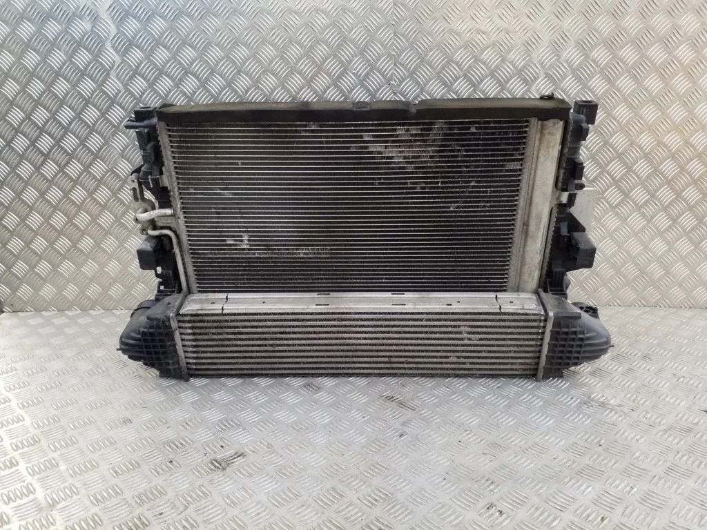 Radiatoru komplekts 6G919L440DE