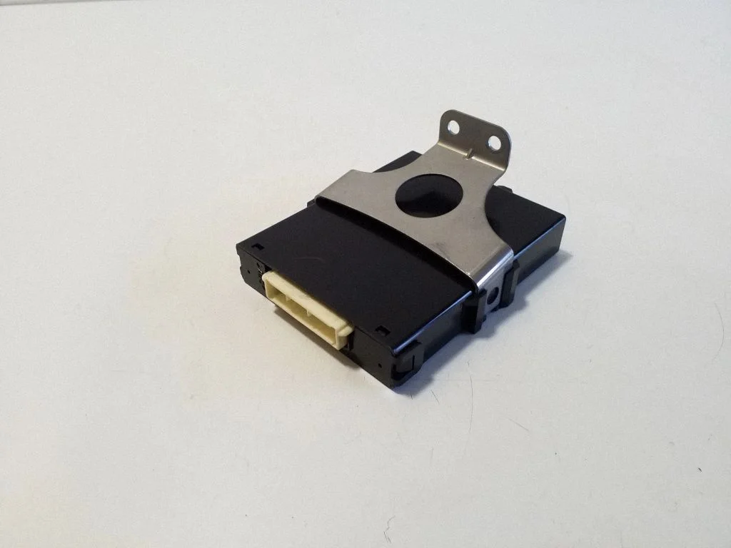 Gateway control module 8911148100