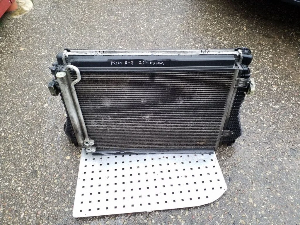 Radiaatorite komplekt 3C0121253AR