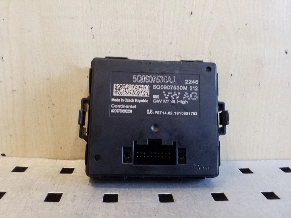 Gateway juhtmoodul – Volkswagen Passat CC (2008-2016)