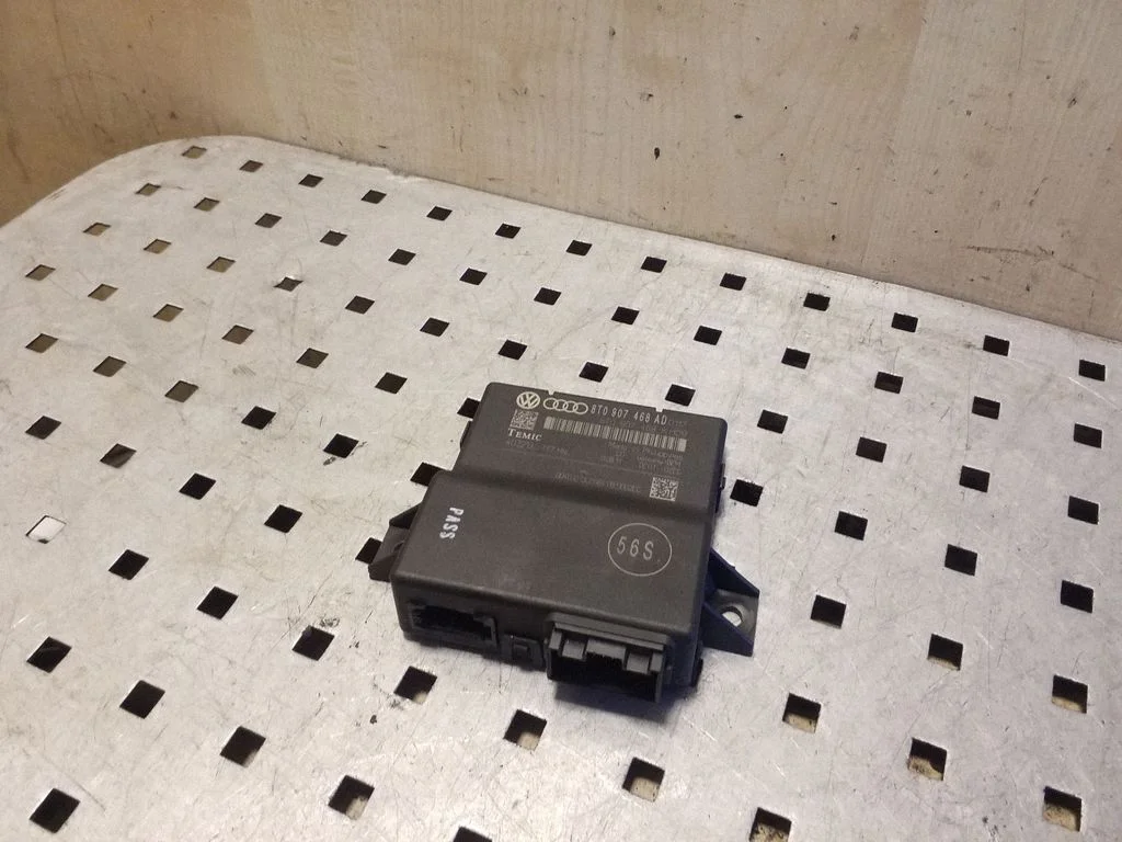 Gateway control module 8T0907468AD