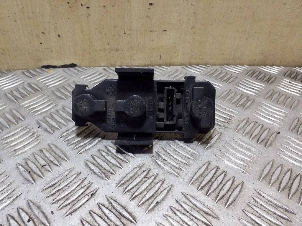 Tail light bulb cover holder RFBL3158B